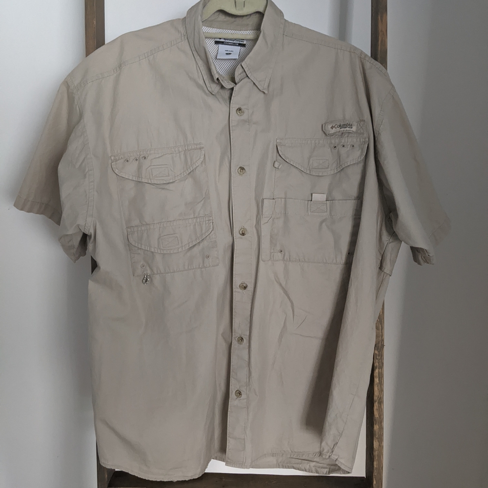 Columbia Men’s Short-Sleeve Beige Fishing Hiking Outdoor Shirt Sz L